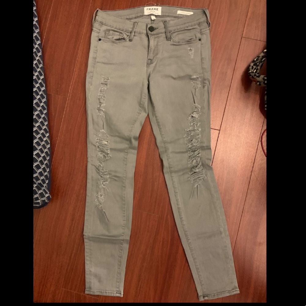Frame gray distressed le skinny jeans